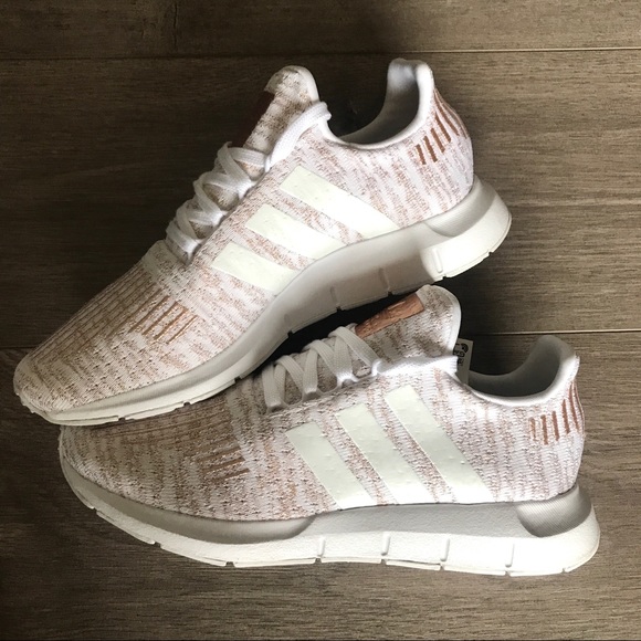 NWT Adidas Swift Run Women’s Shoes - Picture 7 of 7